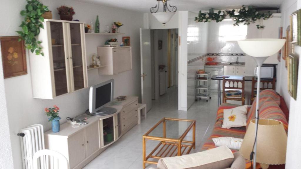 Apartamentos Cervantes Benidorm Esterno foto