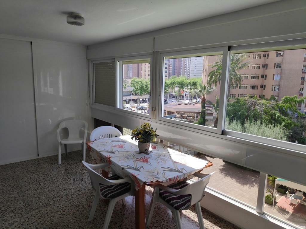 Apartamentos Cervantes Benidorm Esterno foto